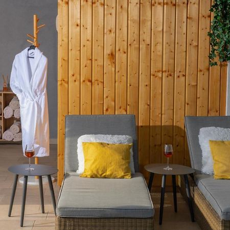 Aparthotel Punta Blu - Pool & Spa Премантура Екстериор снимка