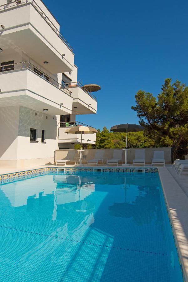 Aparthotel Punta Blu - Pool & Spa Премантура Екстериор снимка