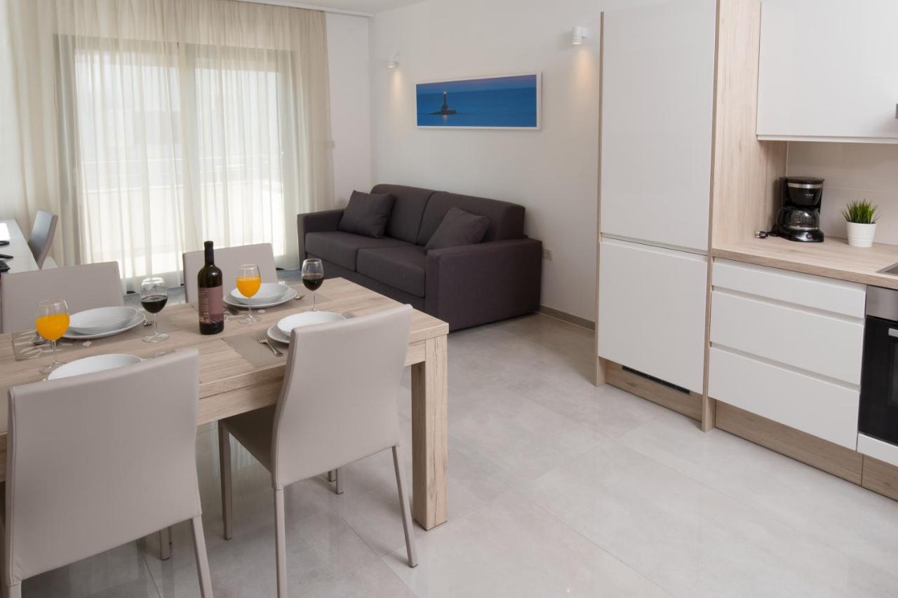 Aparthotel Punta Blu - Pool & Spa Премантура Екстериор снимка
