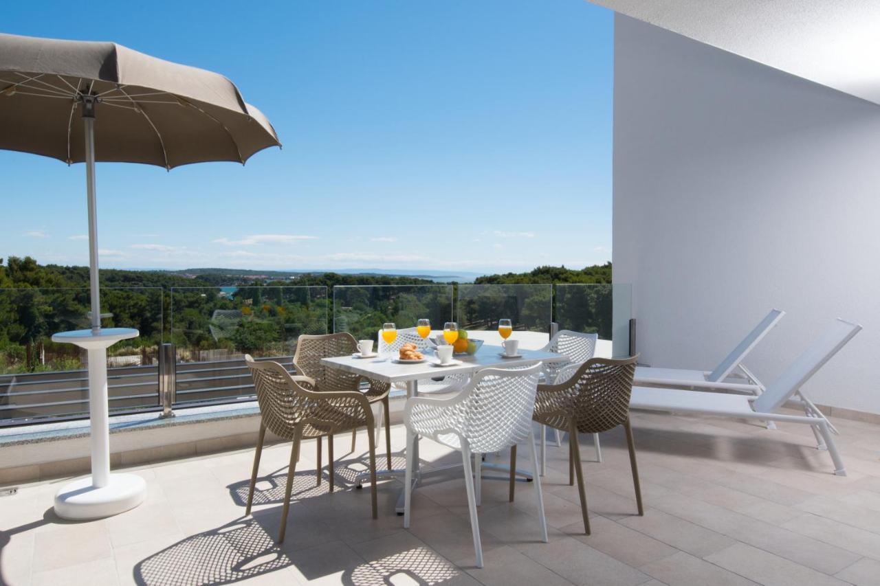 Aparthotel Punta Blu - Pool & Spa Премантура Екстериор снимка