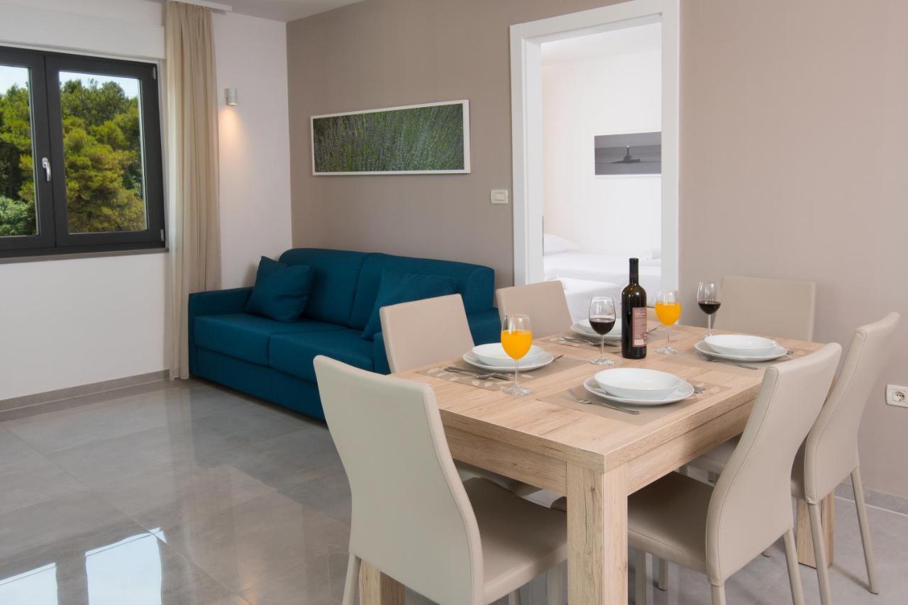 Aparthotel Punta Blu - Pool & Spa Премантура Екстериор снимка