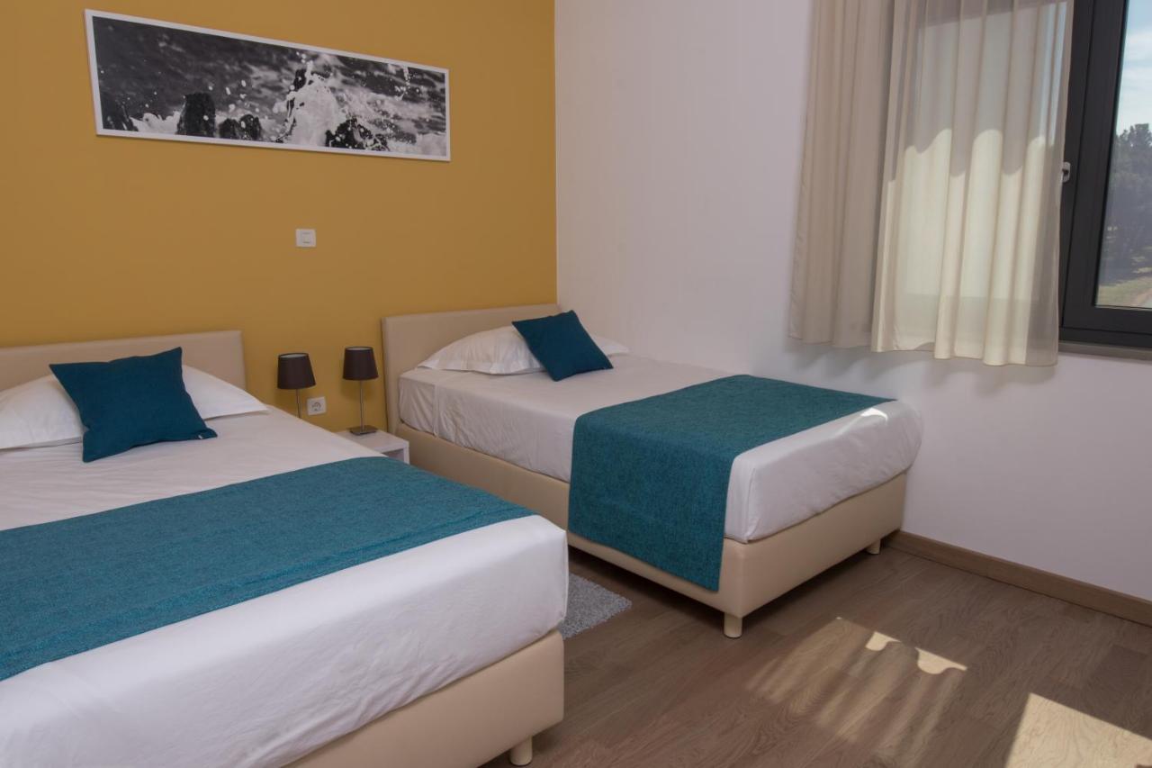 Aparthotel Punta Blu - Pool & Spa Премантура Екстериор снимка