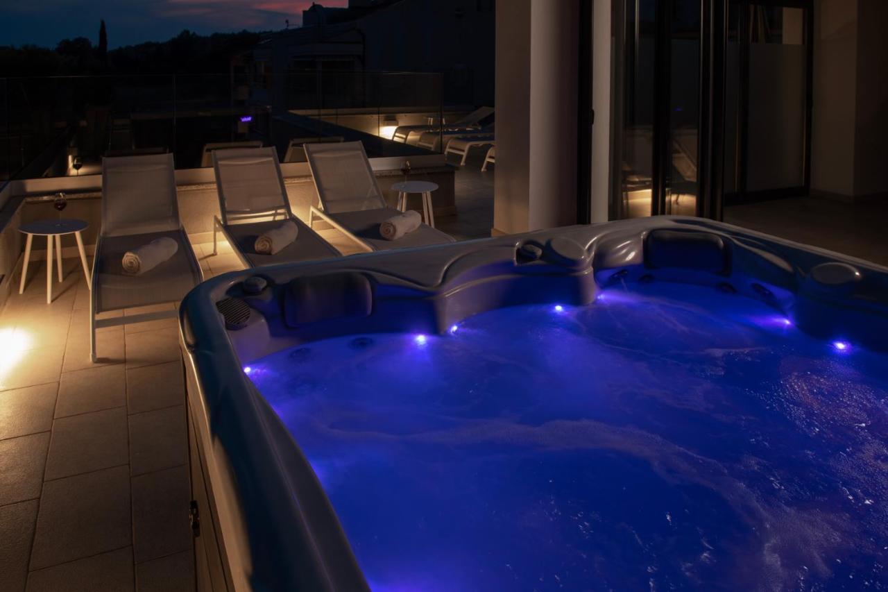 Aparthotel Punta Blu - Pool & Spa Премантура Екстериор снимка