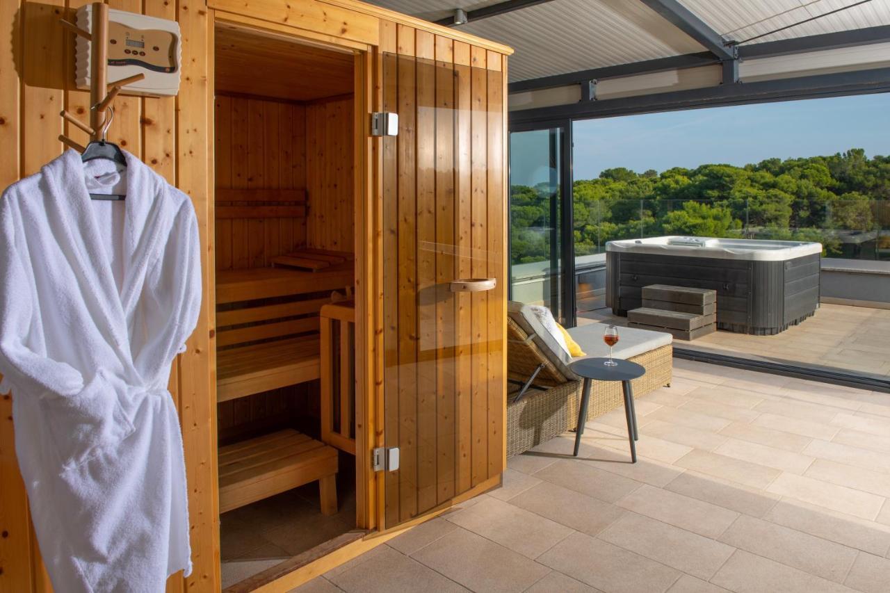Aparthotel Punta Blu - Pool & Spa Премантура Екстериор снимка